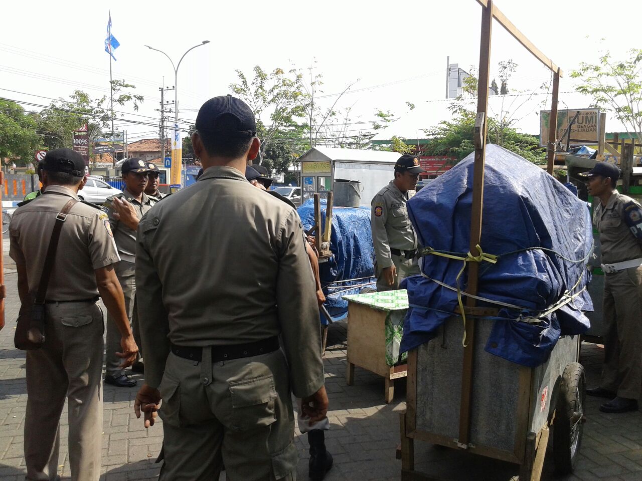 Satpol pp
