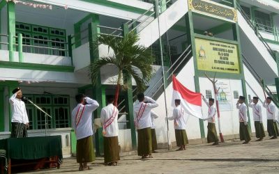 Upacara HUT Ke-72 RI, di Pondok Pesantren Syaichona Mohammad Cholil Demangan Bangkalan.