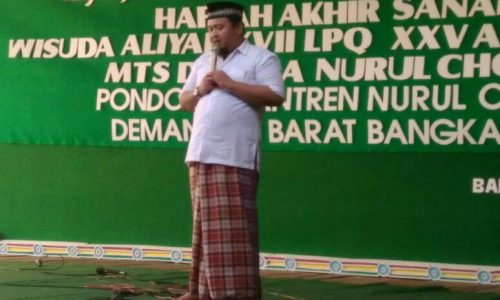 KH Hasani Zubair menjadi calon terkuat dari partai politik di Pilkada Bangkalan